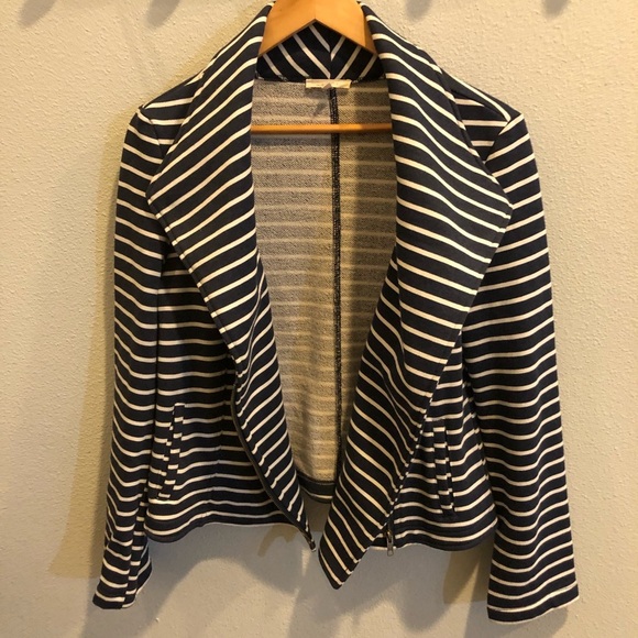 Mystree asymmetrical jacket - Picture 2 of 3